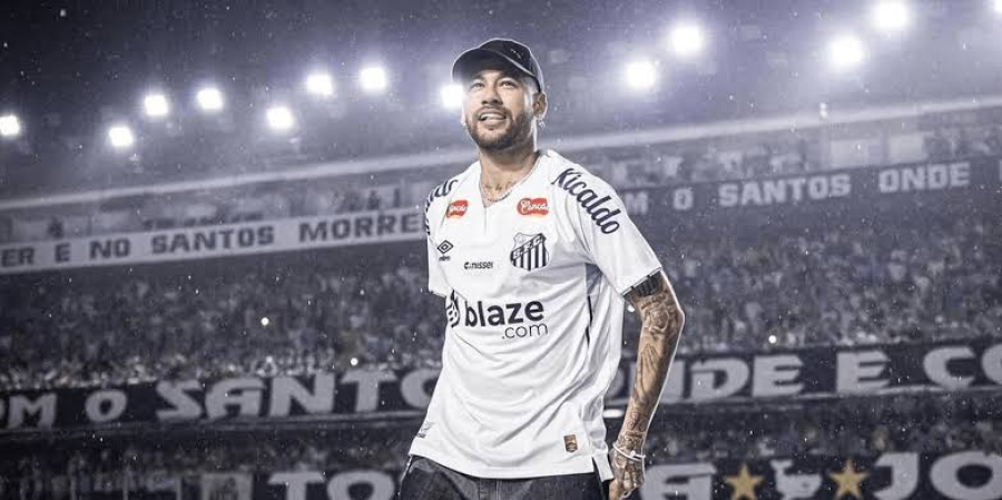 NEYMAR FICA