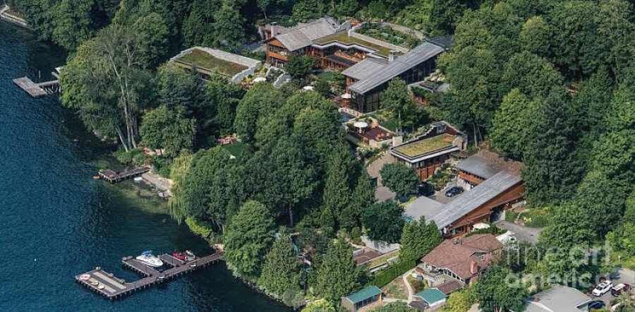 As Novas Mansões Tech: Como Bilionários Estão Redefinindo o Luxo Imobiliário