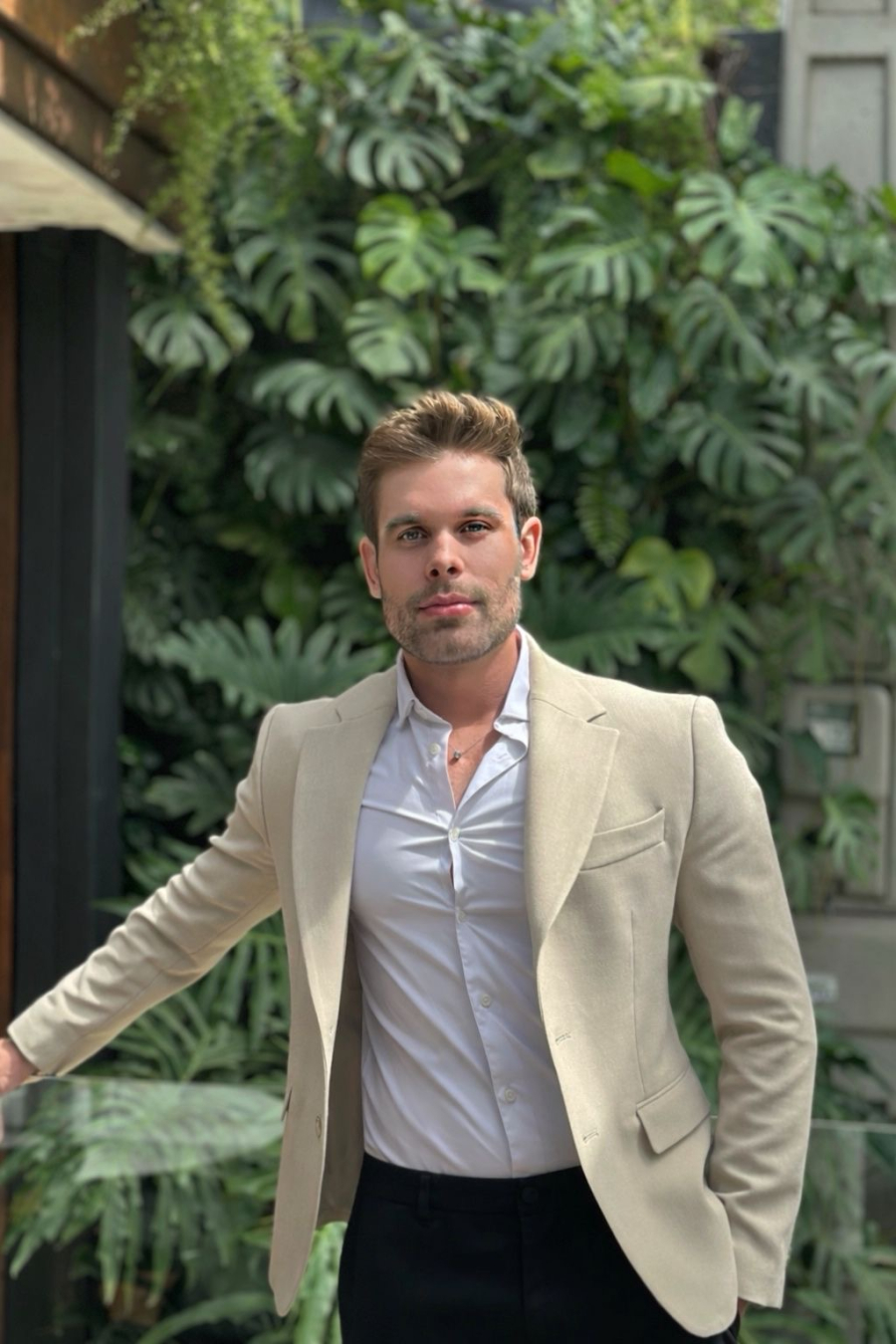 Quando a ciência encontra o luxo: a ascensão de Rayan Nogueira e o nascimento da REVYA Clinical Beauty