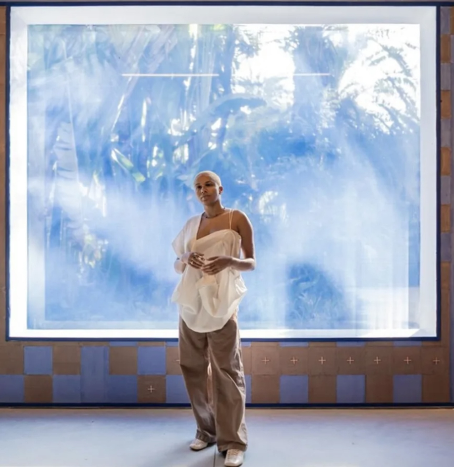 Luana Vitra: ouvir a matéria e reconfigurar a arte contemporânea