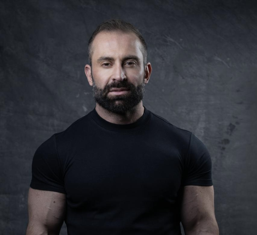 Da medicina à gestão de performance: a trajetória empresarial de Arthur Rasqueri