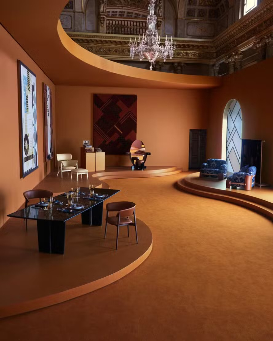 Luxo além do produto: a estratégia das grandes maisons para dominar o território da experiência